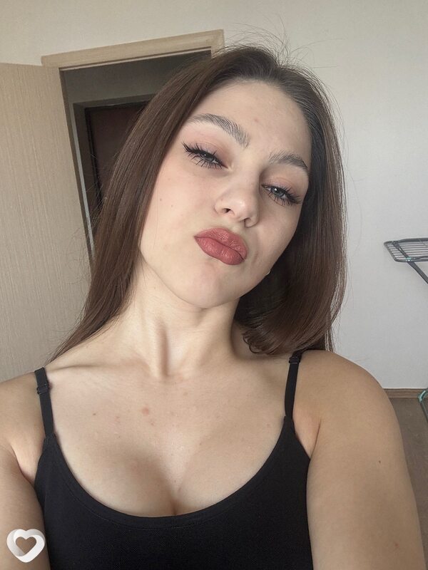 Ева, 20, Екатеринбурге — анкета №2888121