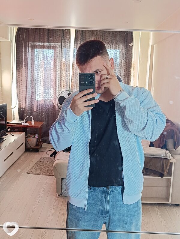 Дмитрий, 20, Красноярске — анкета №2888398