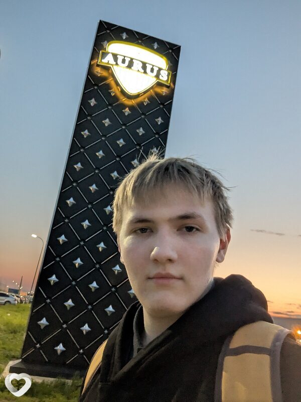 Максим, 19, Елабуге — анкета №2888847