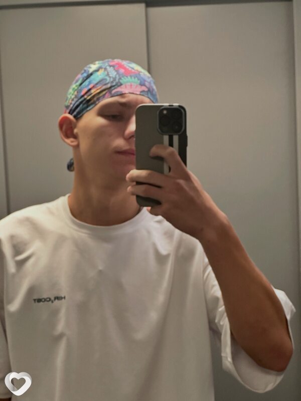 Денис, 20, Волгограде — анкета №2889050
