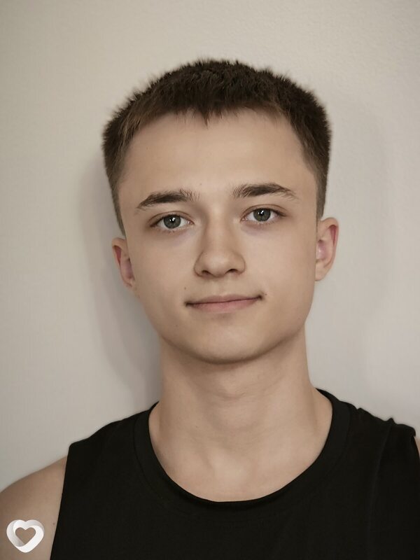 Владимир, 18, Москве — анкета №2889097