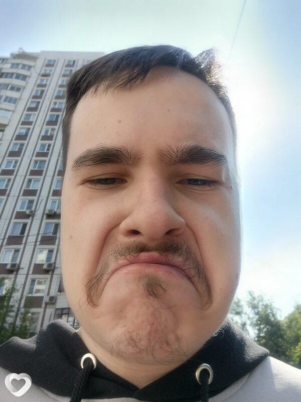Денис, 21, Москве — анкета №2889747