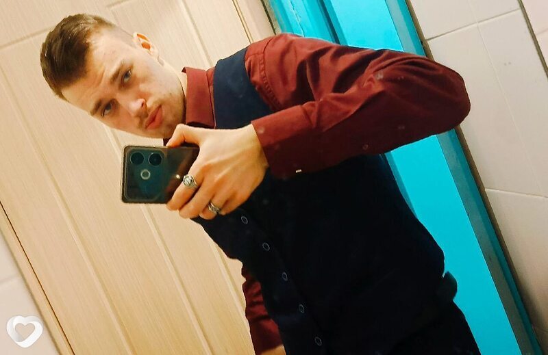 Глеб, 20, Гатчине — анкета №2889921