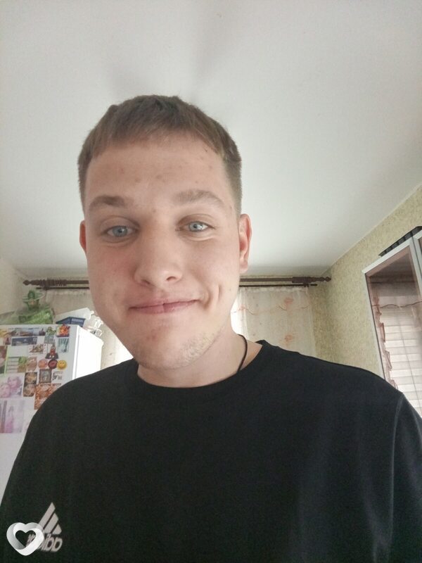 Кирилл, 24, Братске — анкета №2890107
