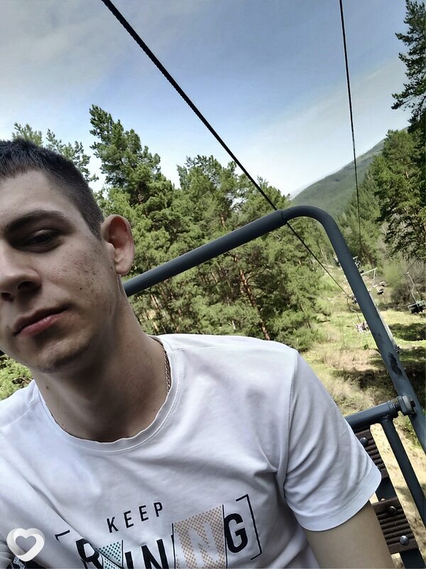 Вадим, 23, Бийске — анкета №2890629