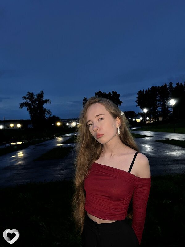Аленка, 19, Томске — анкета №2891036