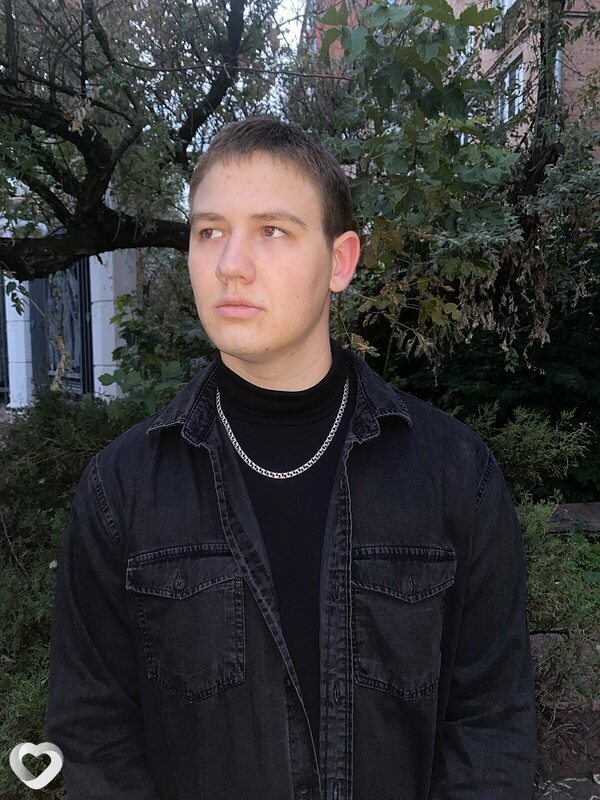 Вадим, 21, Шахтах — анкета №2891438