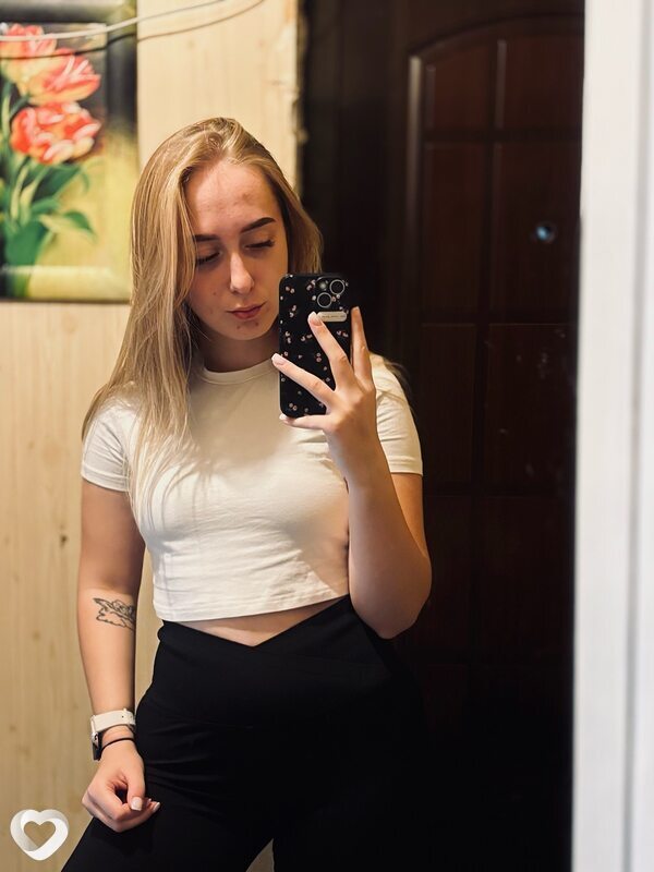 Ангелина, 21, Санкт-Петербурге — анкета №2892035