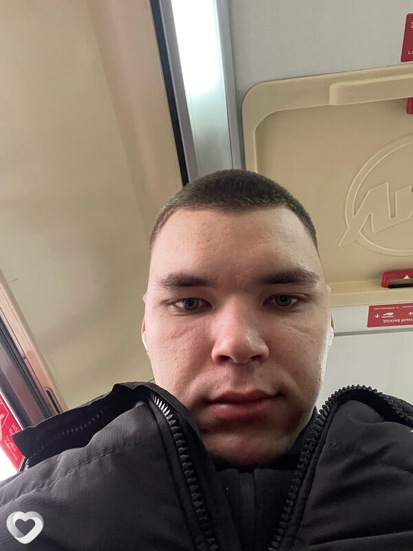 Григорий, 21, Москве — анкета №2892246