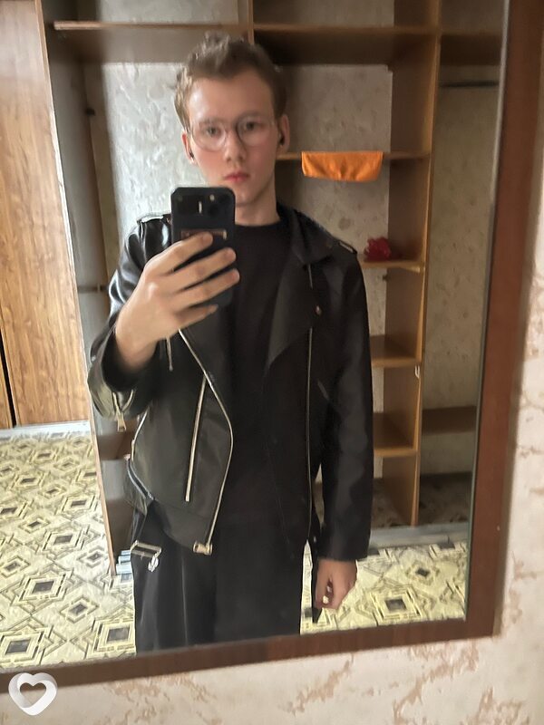 Даниил, 18, Новомосковске — анкета №2892946