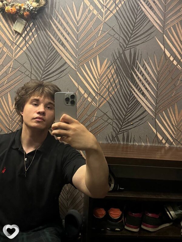 Denis, 21, Минске — анкета №2893432