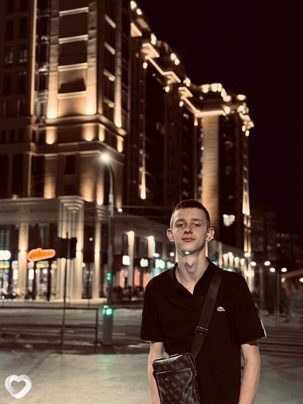 Александр, 20, Виннице — анкета №2893649