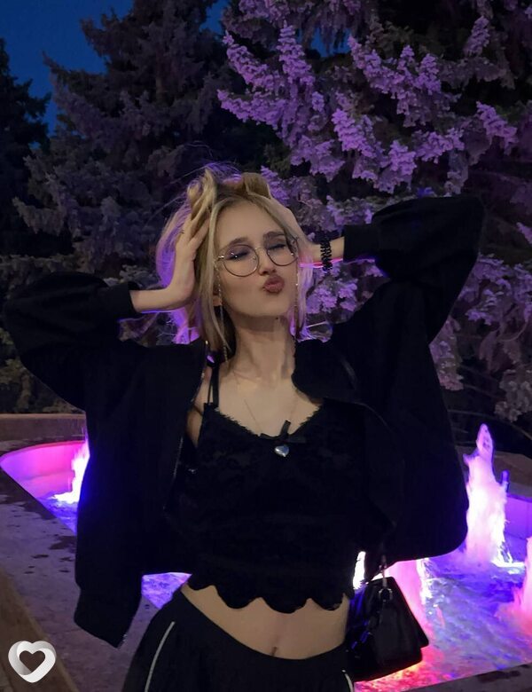 Алена, 24, Санкт-Петербурге — анкета №2893742