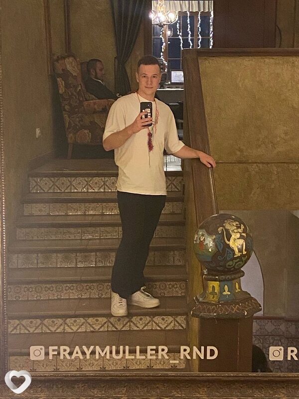 Матвей, 18, Москве — анкета №2894028