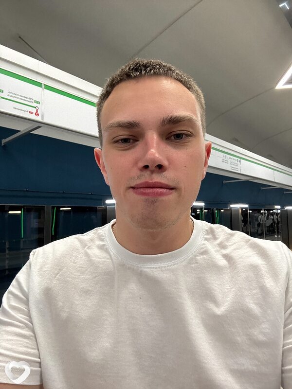 Рома, 21, Минске — анкета №2894346