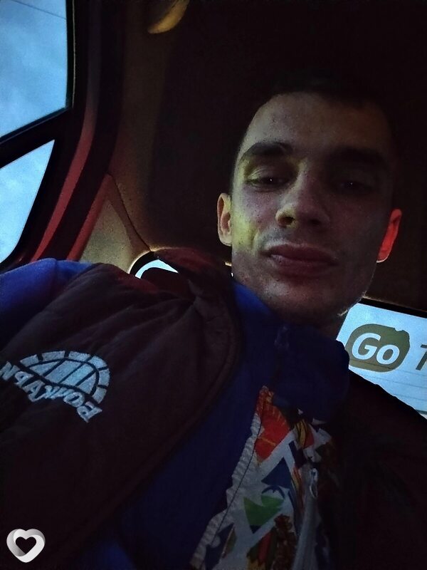 Марк, 23, Бийске — анкета №2894449