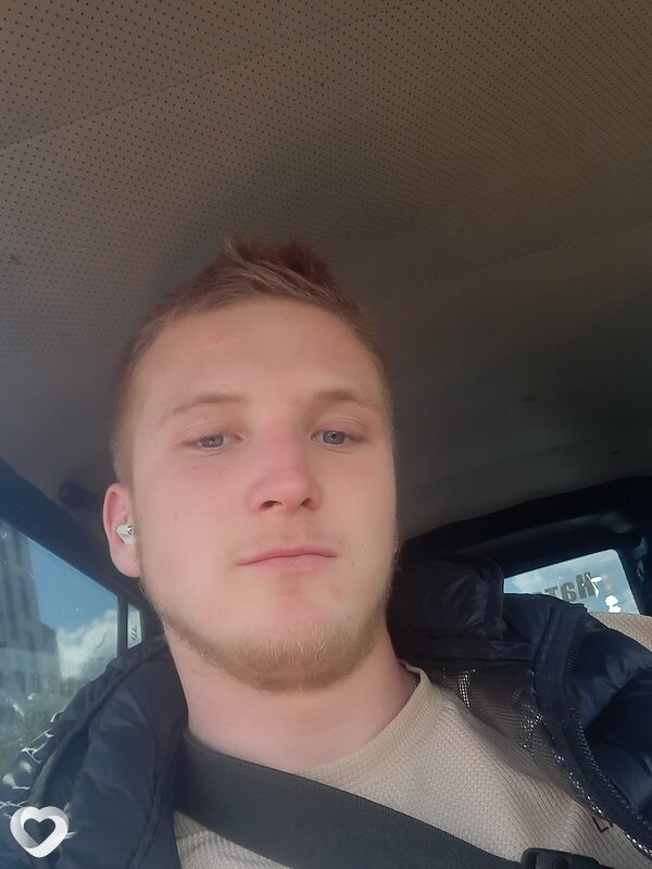 Александр, 19, Кургане — анкета №2894462