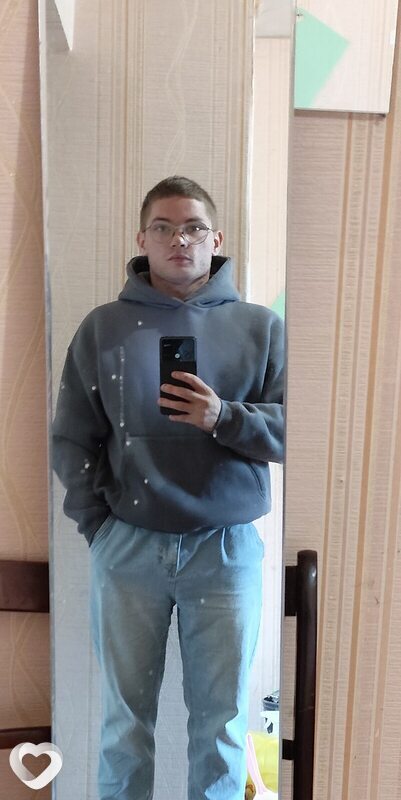 Илья, 22, Минске — анкета №2895257