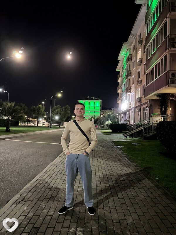 Кирилл, 23, Москве — анкета №2895310