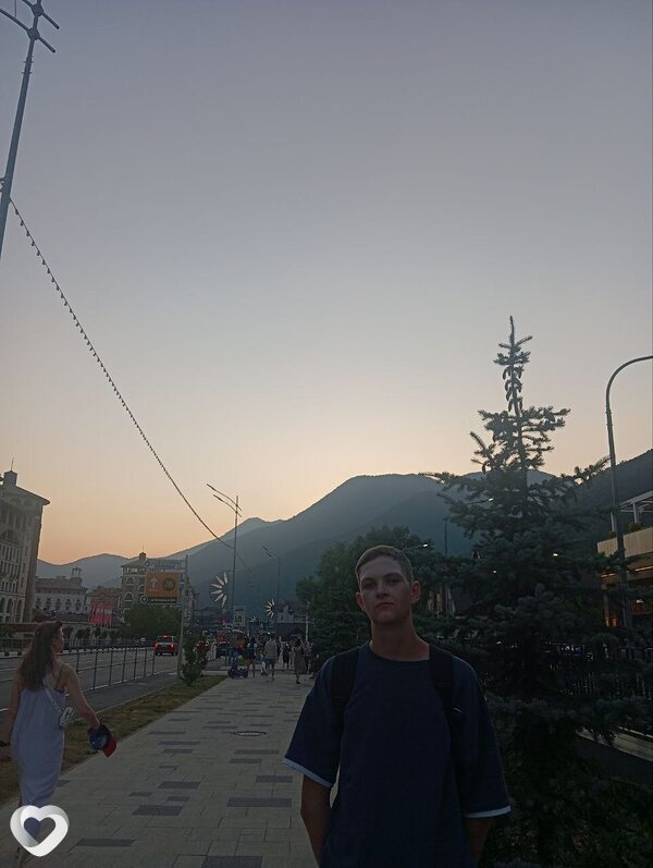 Евгений, 24, Волжском — анкета №2895286