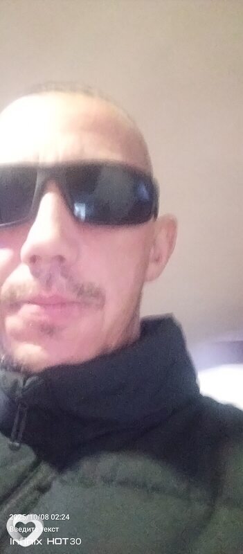 Александр, 37, Артеме — анкета №2896163