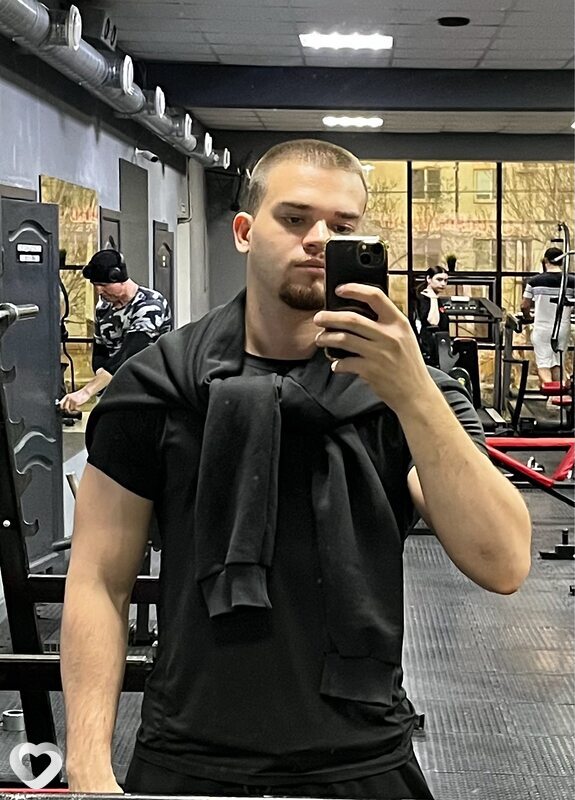 Кирилл, 24, Астрахани — анкета №2896177