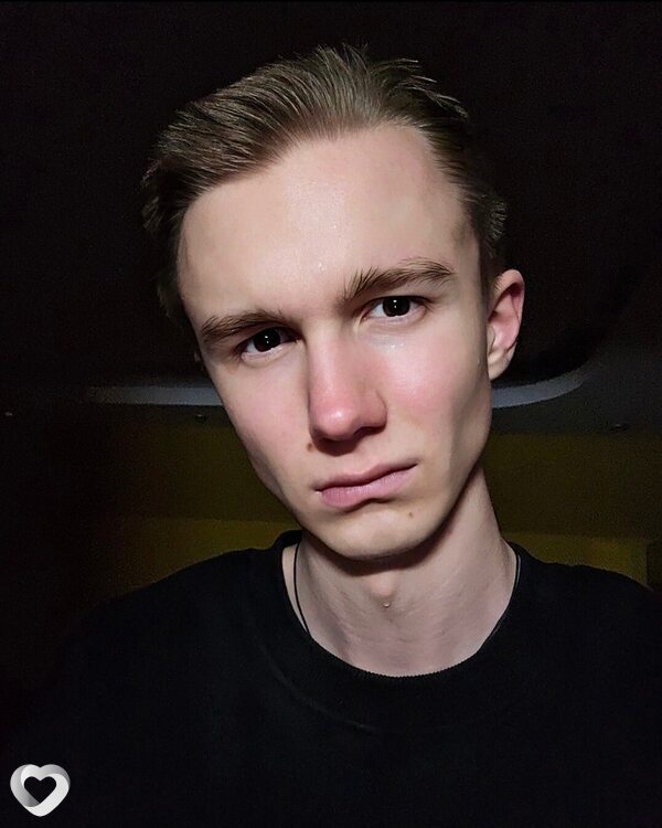 Саша, 19, Алматы — анкета №2896572