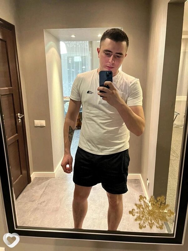 Андрей, 23, Саратове — анкета №2897036