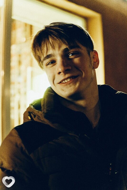 Лавр, 19, Калининграде — анкета №2898038