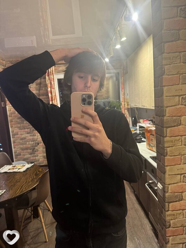 Георгий, 19, Краснодаре — анкета №2898385