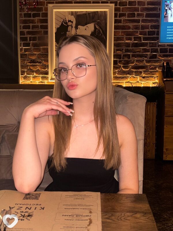Полина, 19, Пензе — анкета №2898756