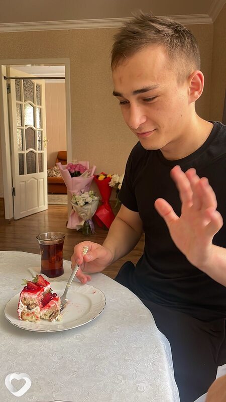 Юнус, 22, Москве — анкета №2898834