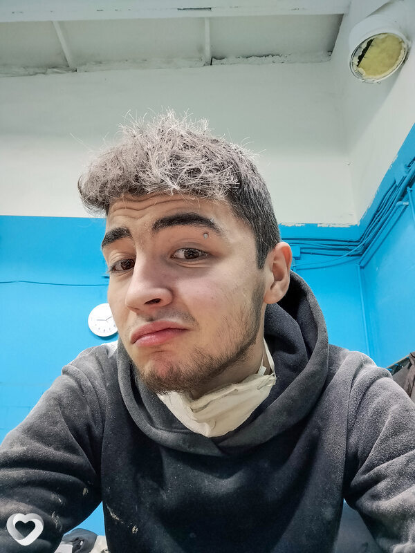 Артём, 20, Калуге — анкета №2899454