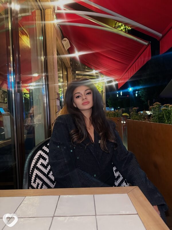 Ирина, 20, Ростове-на-Дону — анкета №2900073