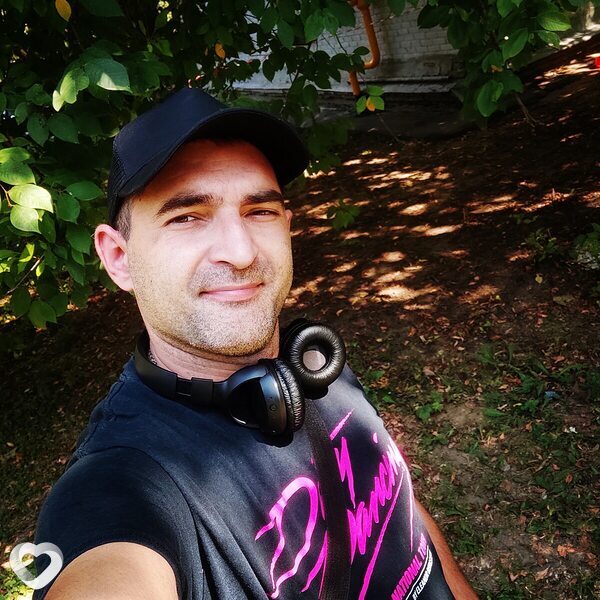 Дима, 38, Ялте — анкета №2900232