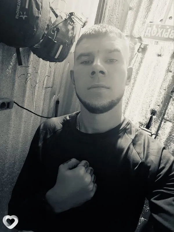 Жорик, 28, Барнауле — анкета №2900280