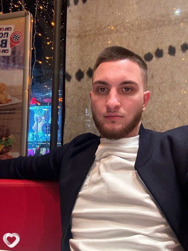 Демис, 21, Сочи — анкета №2900406