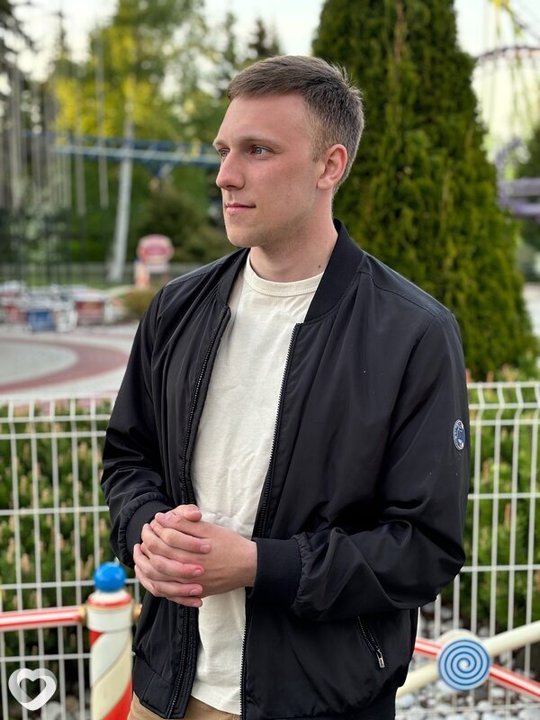 Илья, 25, Санкт-Петербурге — анкета №2901147