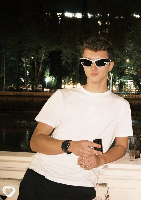 Лёня, 22, Сочи — анкета №2901589