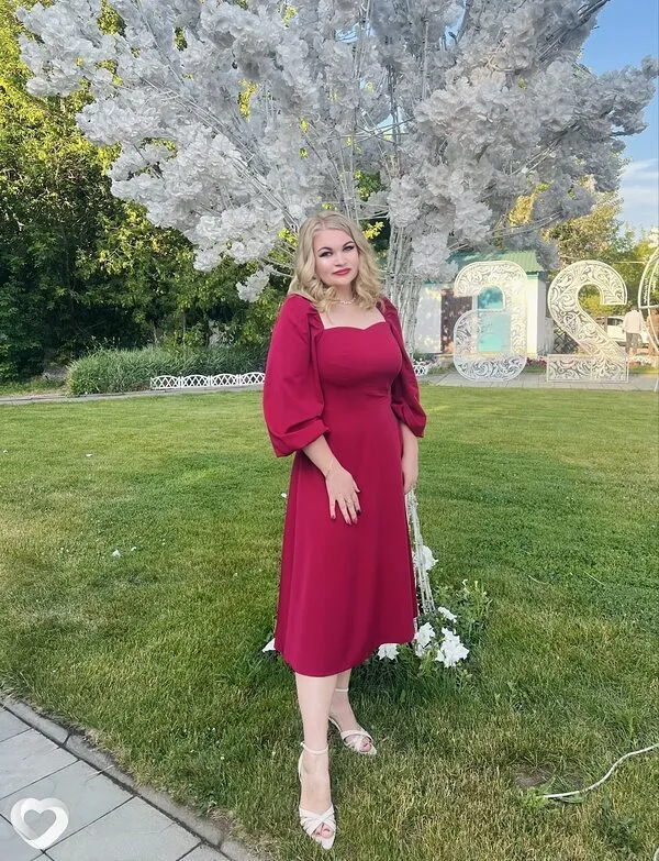 Ирина, 36, Бийске — анкета №2901749