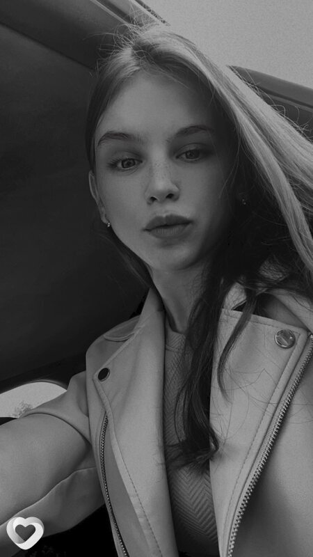 Оля, 21, Томске — анкета №2902155