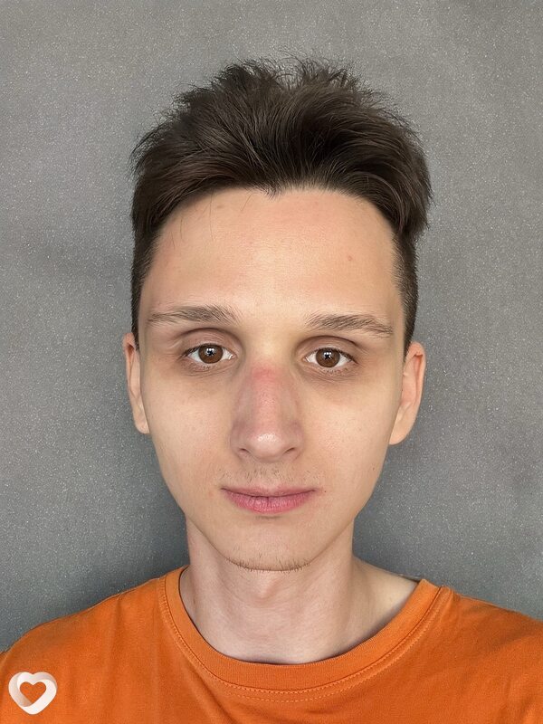 Илья, 19, Томске — анкета №2901571