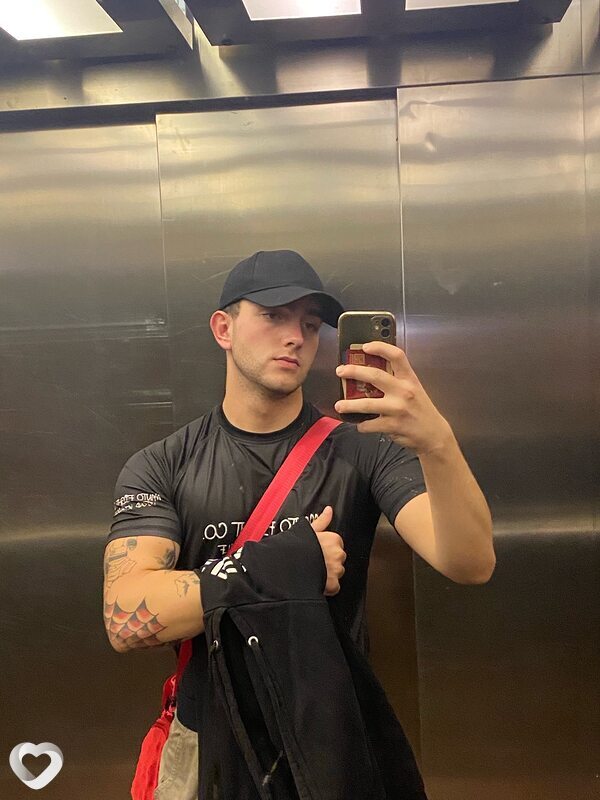 Алексей, 21, Красногорске — анкета №2902424