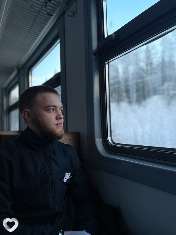 Михаил, 21, Красноярске — анкета №2902703
