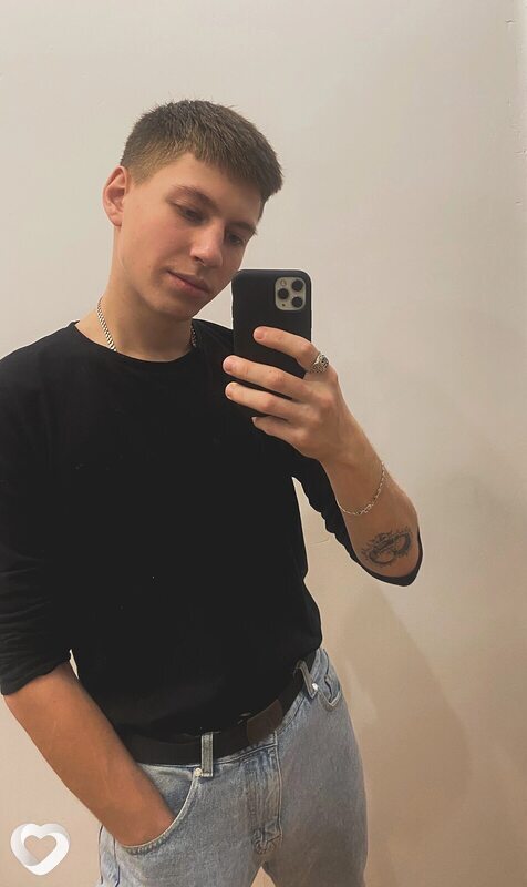 Александр, 23, Сургуте — анкета №2902967