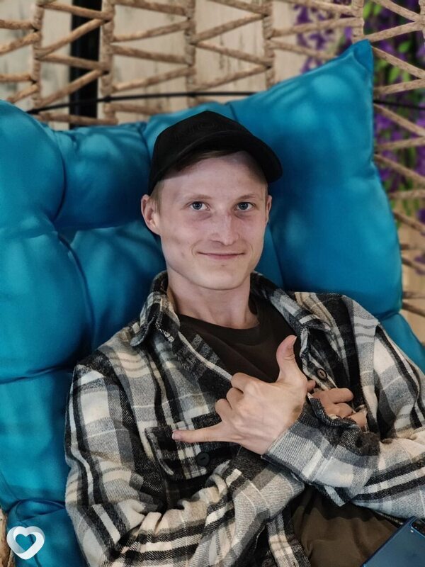 Евгений, 22, Екатеринбурге — анкета №2903123