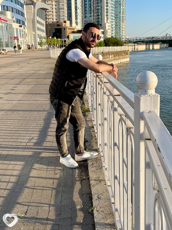 Арут, 27, Краснодаре — анкета №2904059