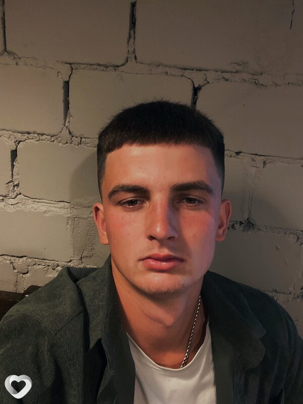 Никита, 22, Новоалтайске — анкета №2903497