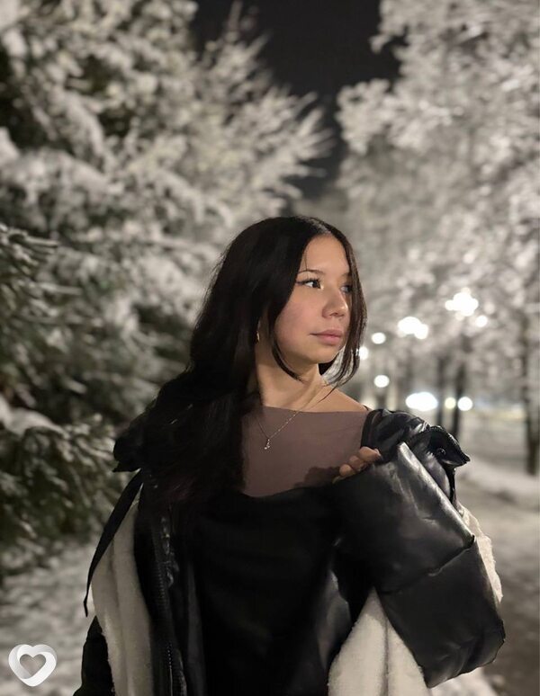 Настя, 21, Москве — анкета №2903770