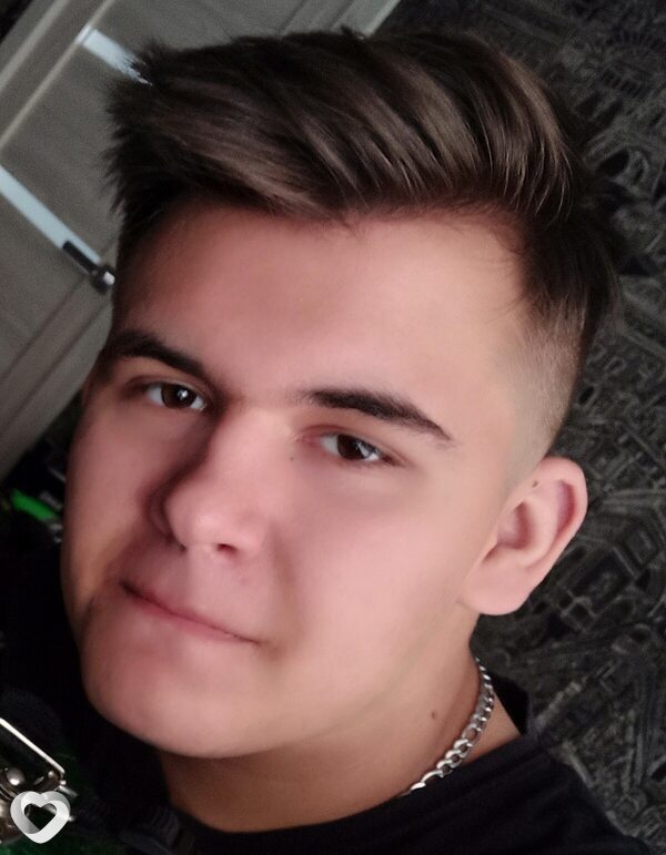 Артём, 18, Саранске — анкета №2904149